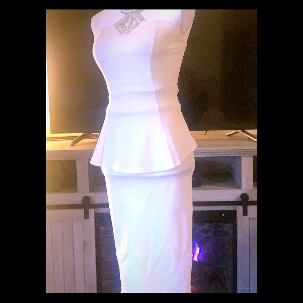 Two pieces clothes, a top with skirt
